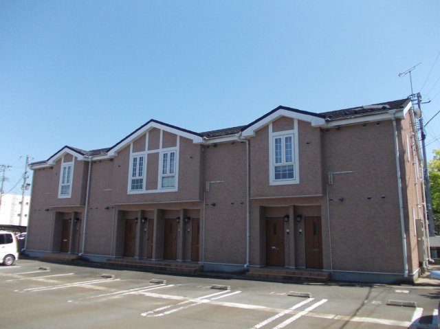 建物外観　落ち着いた雰囲気の外観です