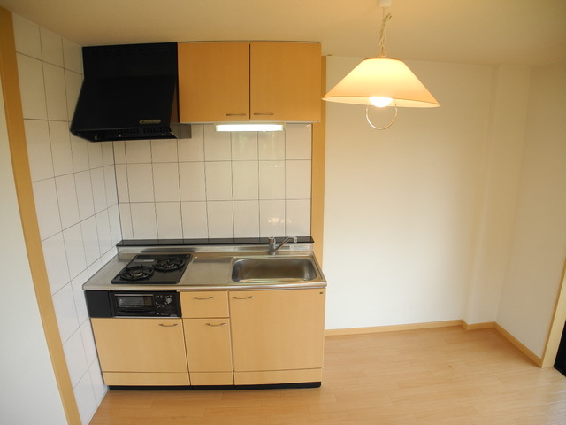 キッチン　※室内画像は別号室のもの