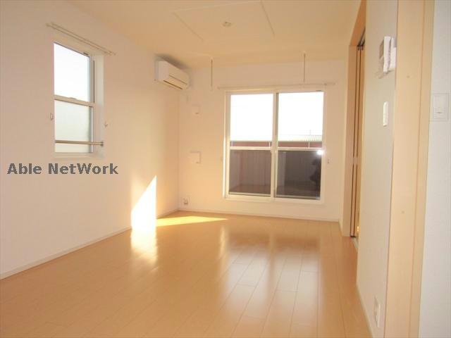 居室・リビング　反転タイプ