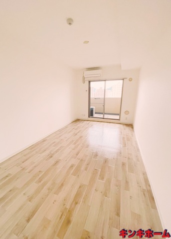 居室・リビング　写真は別のお部屋です。