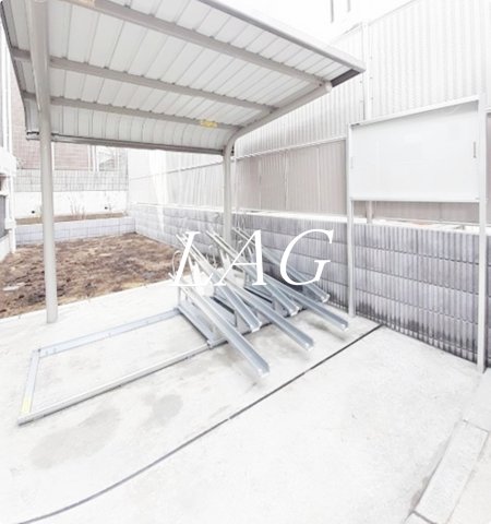 その他　駐輪場です。