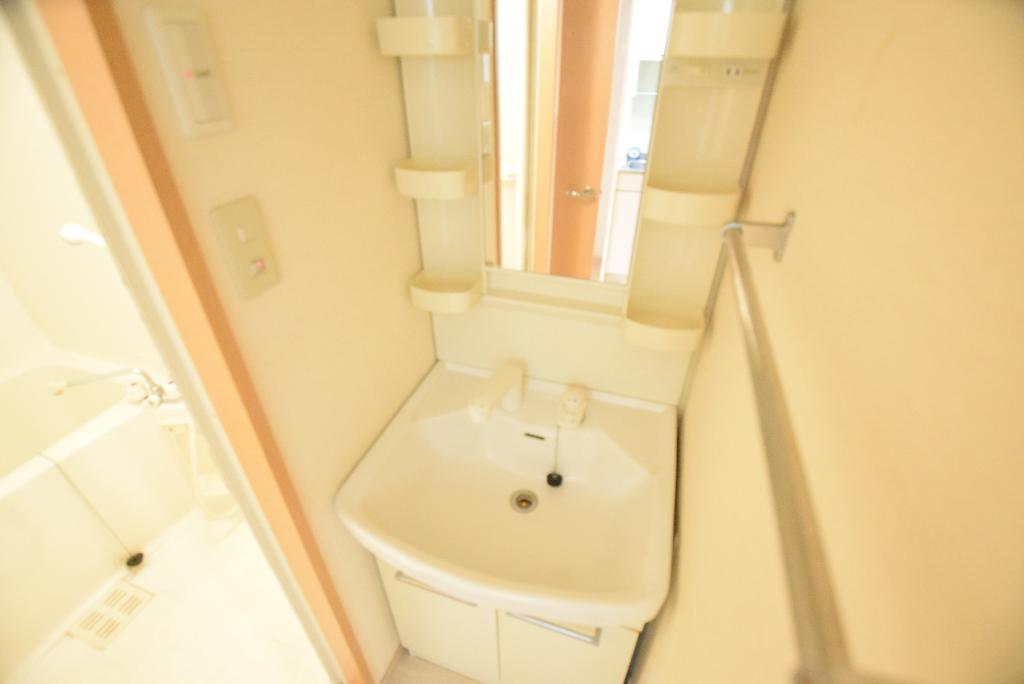 洗面設備　洗髪洗面化粧台