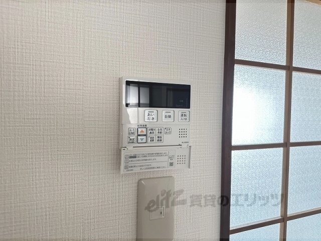 その他設備　給湯器リモコン