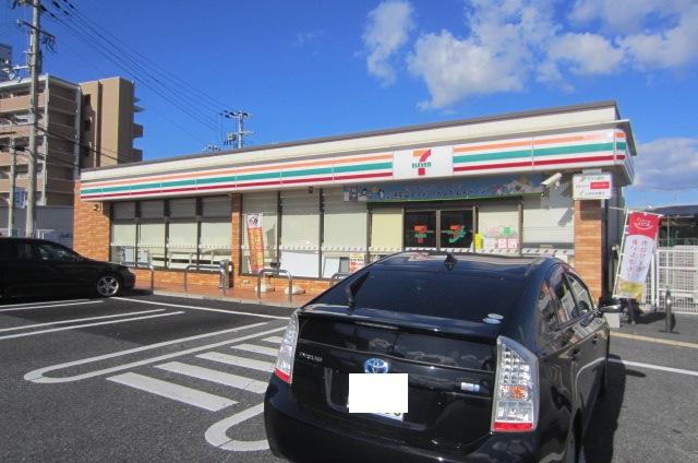 コンビニ　セブンイレブン 泉佐野松原2丁目店（コンビニ）まで412m