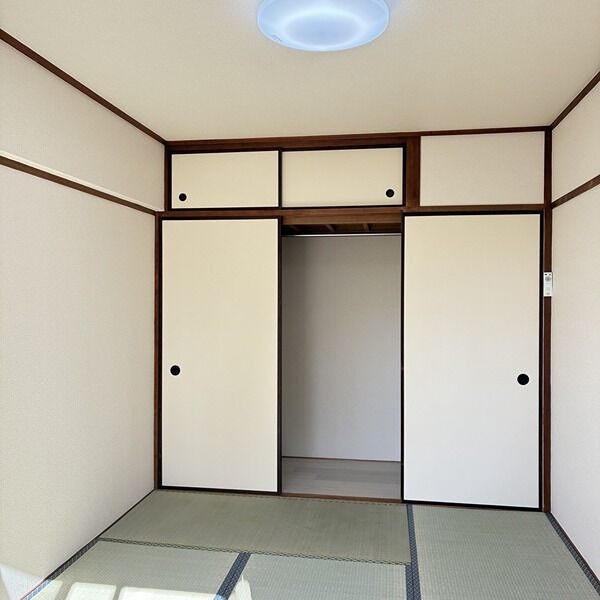 収納　押入れ　イメージ写真