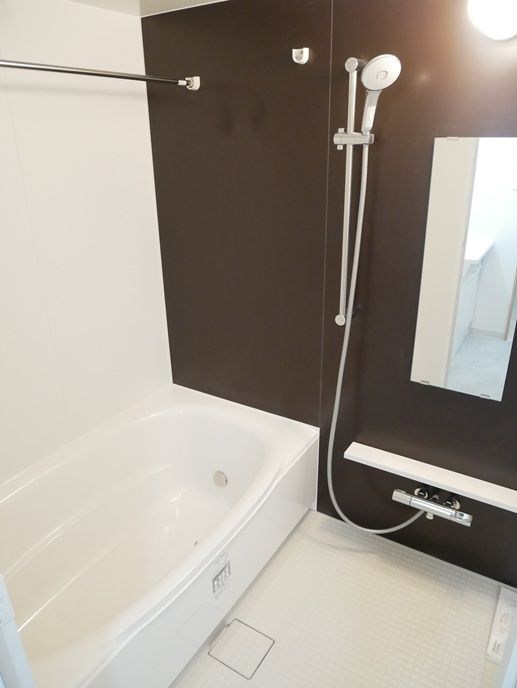 バス・シャワールーム　浴室　※別号室参考写真