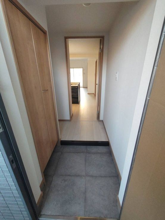 玄関　玄関　※別号室参考写真