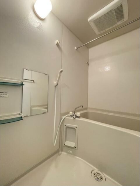 バス・シャワールーム　バスルーム