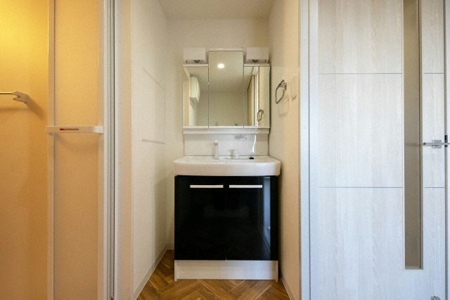 洗面設備　朝の支度はこちらでどうぞ