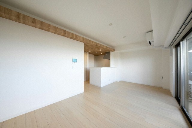 居室・リビング　家具の配置がしやすいリビング