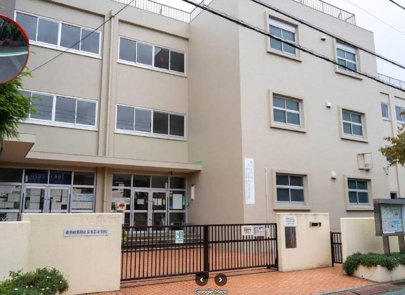 小学校　葛飾区立末広小学校（小学校）まで300m