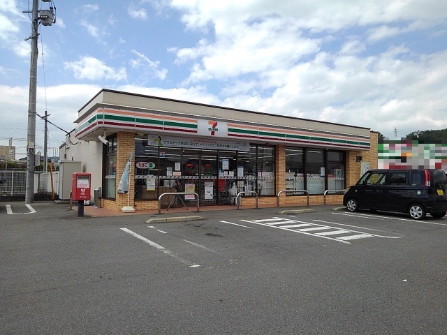 コンビニ　セブンイレブン日田玉川バイパス（コンビニ）まで920m