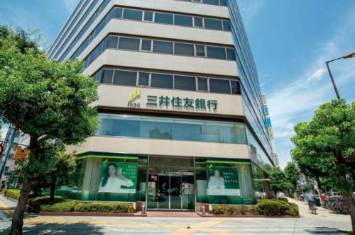 銀行　三井住友銀行 南森町支店（銀行）まで609m