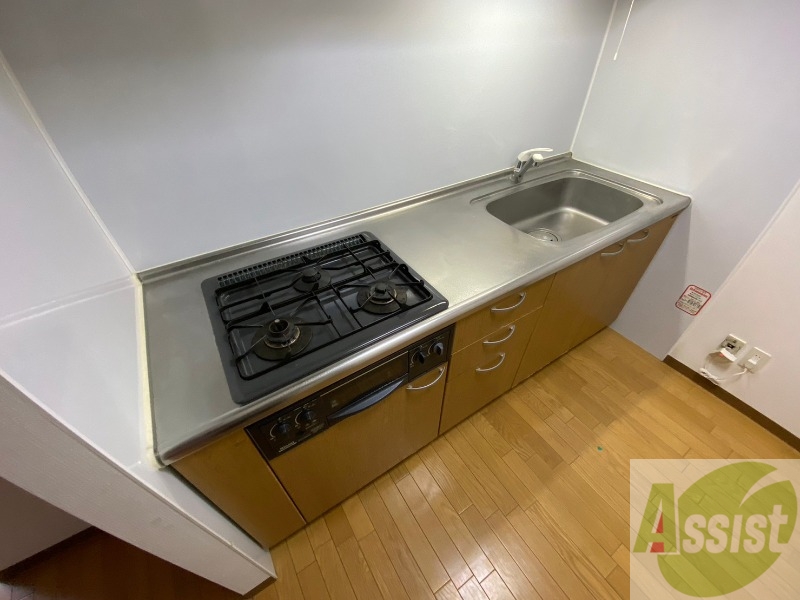 キッチン　システムキッチンなので、すぐお料理に使えます！