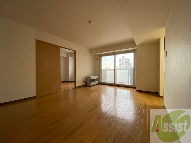 居室・リビング　広くてキレイなお部屋が広がっていて、充実した生活が送れそう。