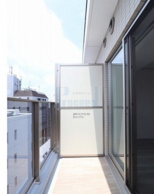 バルコニー　うれしいバルコニー付き！