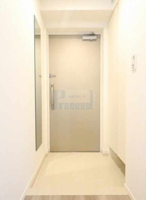 玄関　広々とした玄関部分