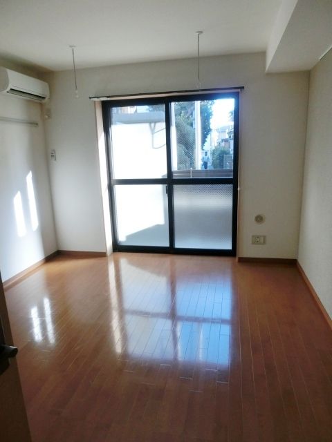 その他部屋・スペース　8帖の居室です