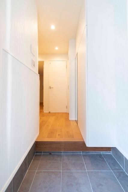 玄関　赤坂７丁目戸建