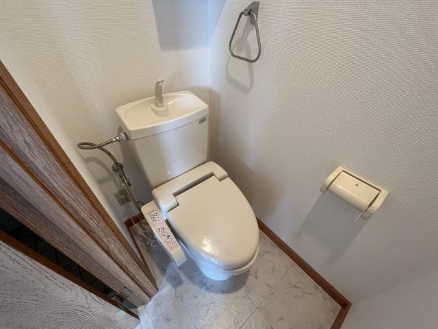 トイレ　ウォシュレット付トイレ