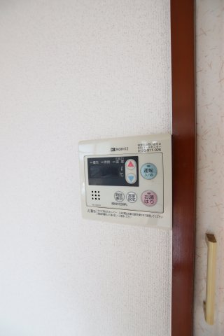 その他設備　給湯器リモコン
