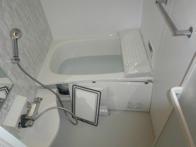 バス・シャワールーム　浴室
