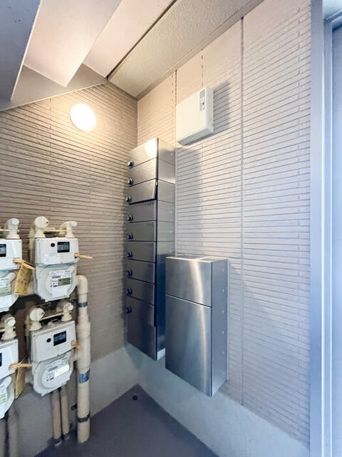 エントランス　ポスト・宅配ボックス