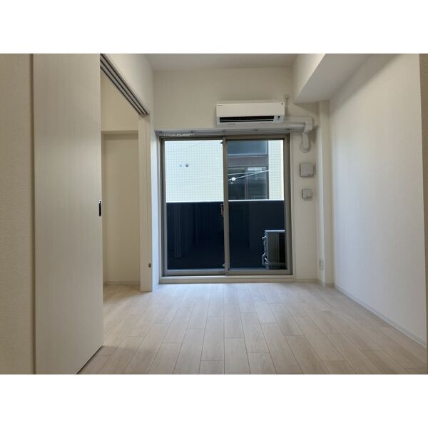 居室・リビング　※写真は同じマンションの違う部屋のものになります。