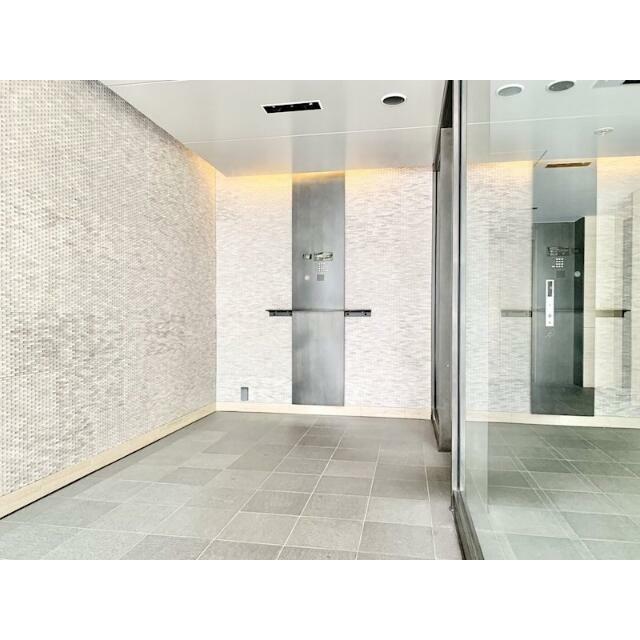 エントランス　管理の行き届いたエントランスです♪