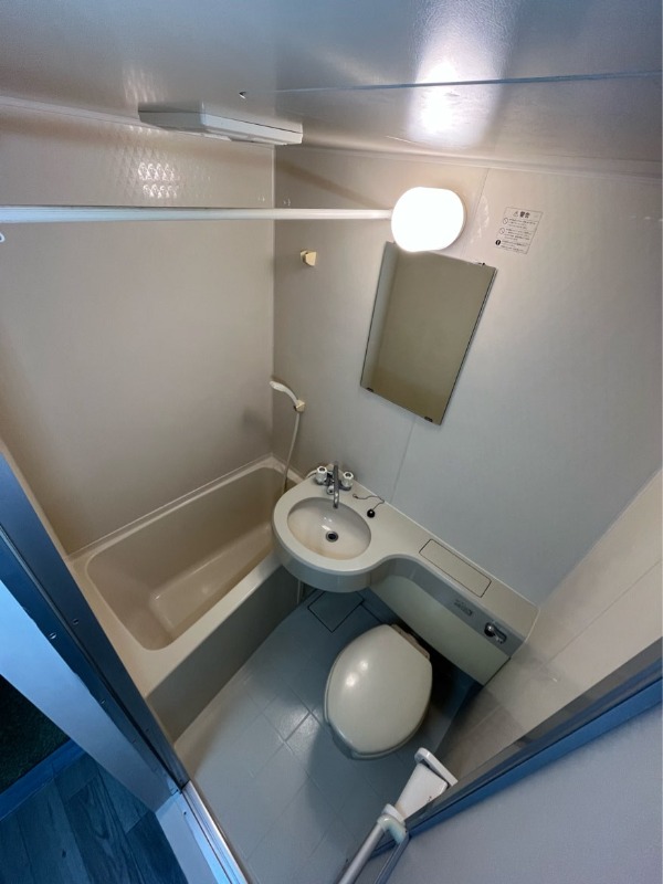 バス・シャワールーム　※他部屋参考写真