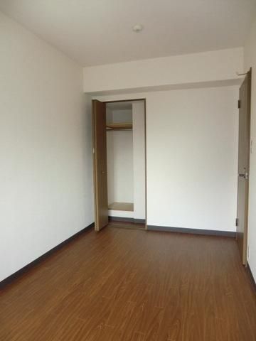 収納　収納がたくさんあって便利です