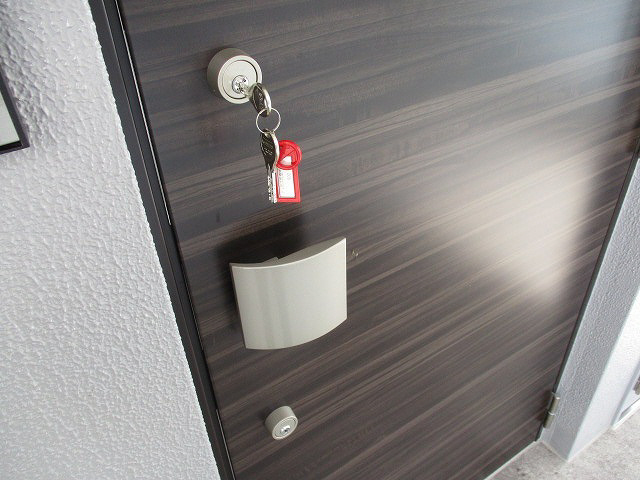 玄関　ディンプルキーＷロック