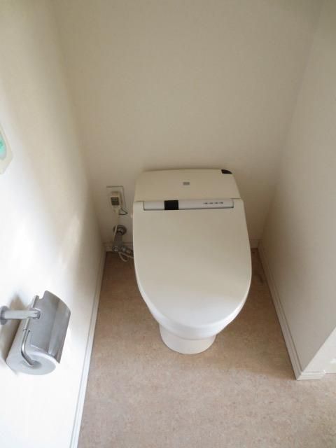 トイレ　同じタイプの別部屋写真