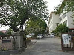 小学校　鎌ケ谷市立中部小学校（小学校）まで670m
