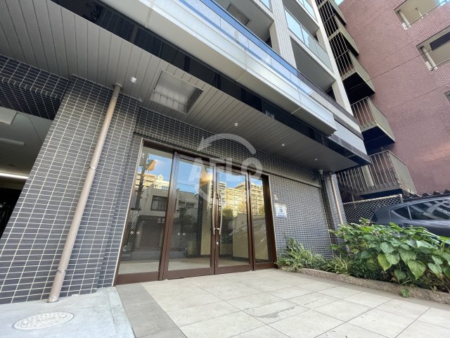 エントランス　ブリーズガーデン京町堀　エントランス