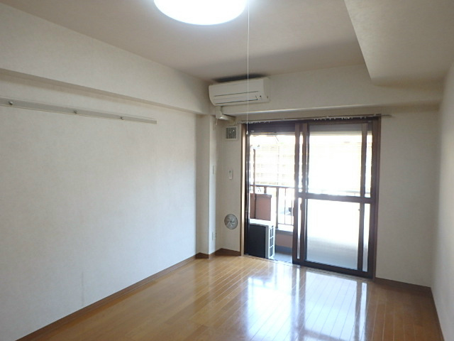 居室・リビング　※他号室写真