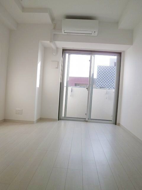 居室・リビング　物件画像