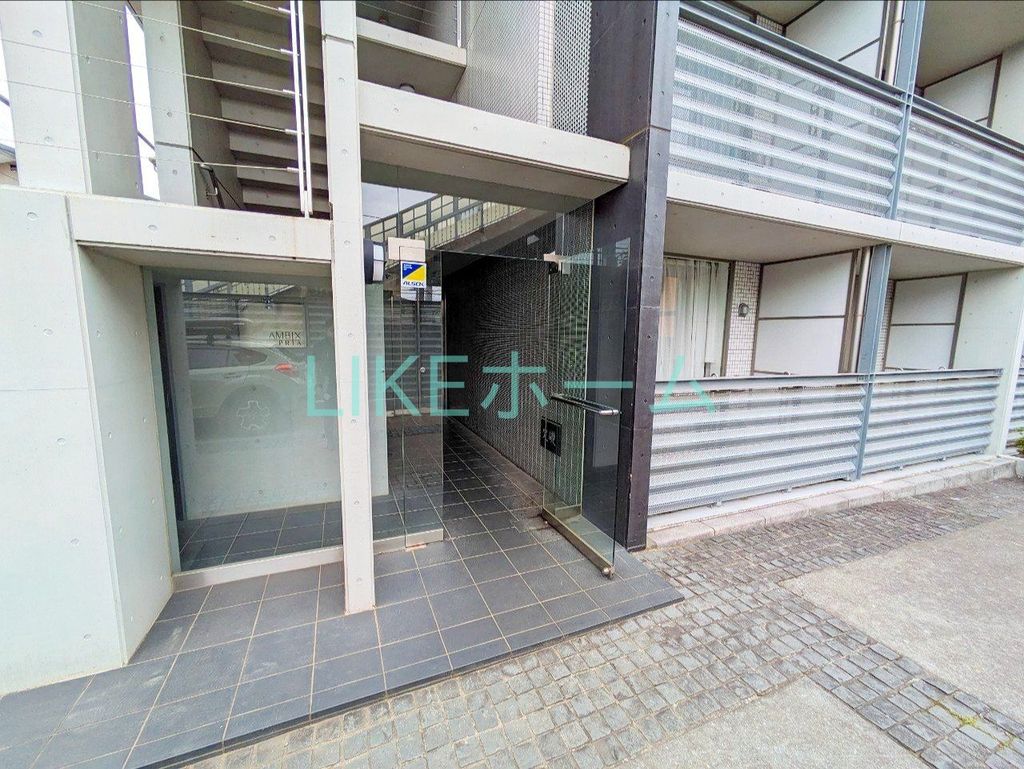 エントランス　エントランス