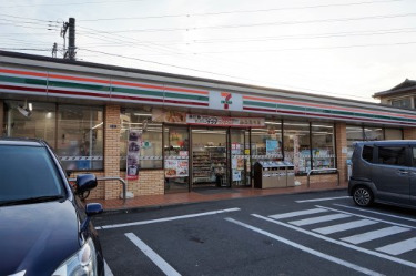 コンビニ　セブンイレブン 川崎津田山店（コンビニ）まで249m