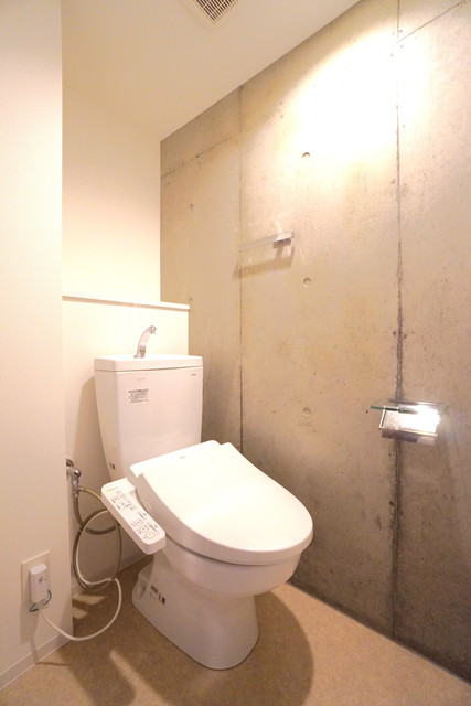 トイレ　※写真は同タイプ住戸です。