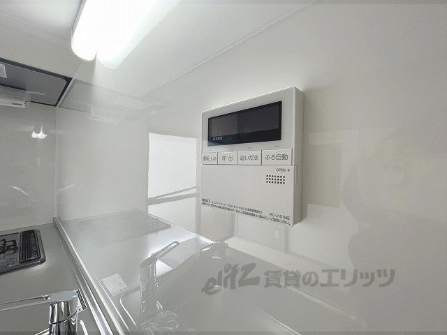 その他設備　給湯器リモコン