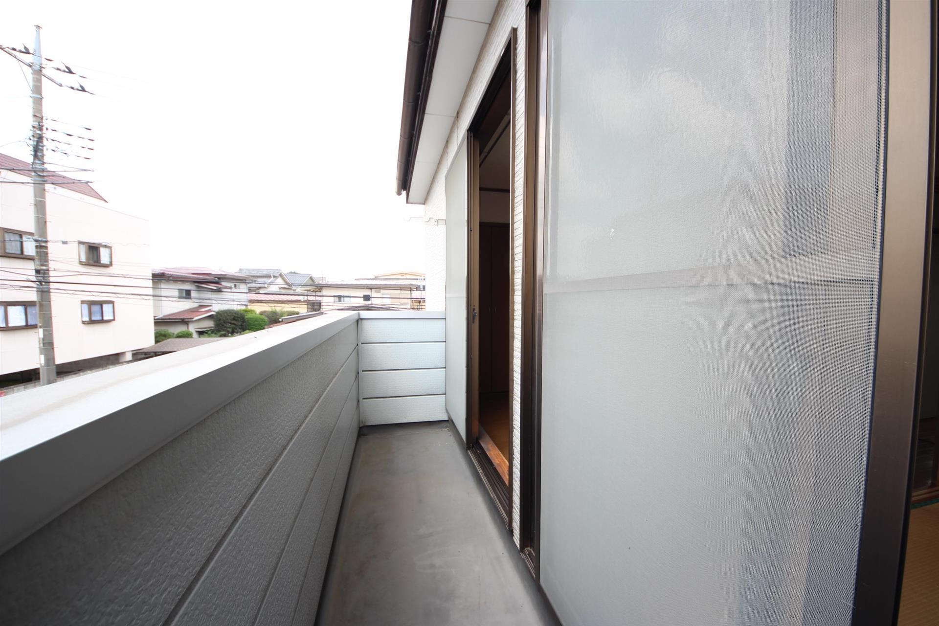 バルコニー　お布団も干せます☆