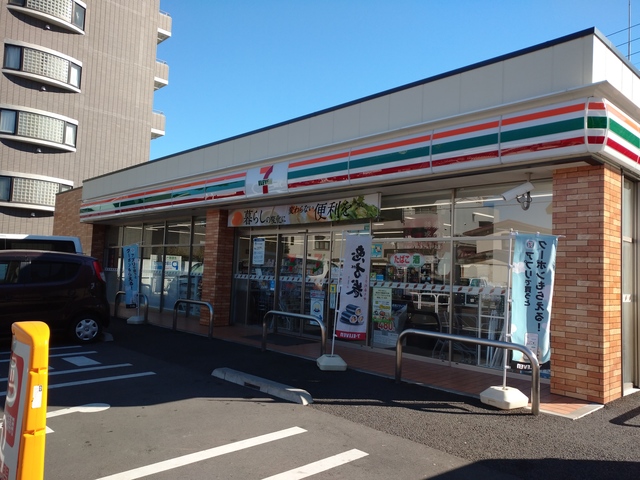 コンビニ　セブンイレブン南長崎６丁目店（コンビニ）まで533m