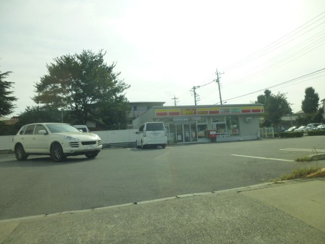 コンビニ　デイリーヤマザキ足立保木間4丁目店（コンビニ）まで321m