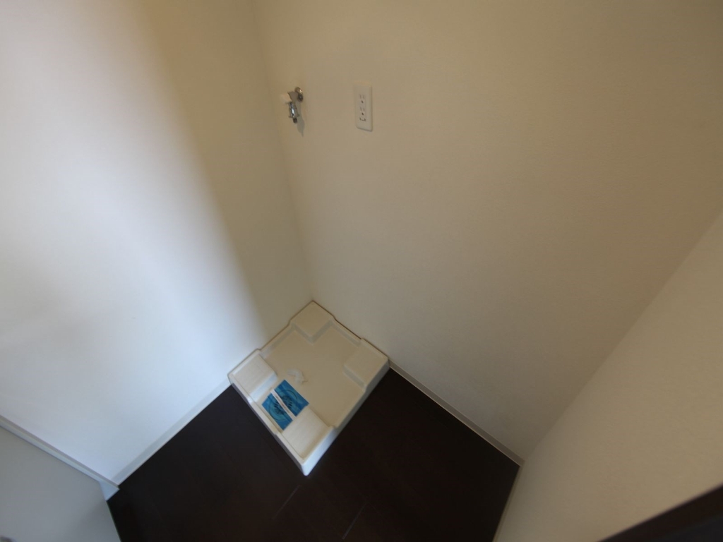 その他設備　室内洗濯機置き場付き