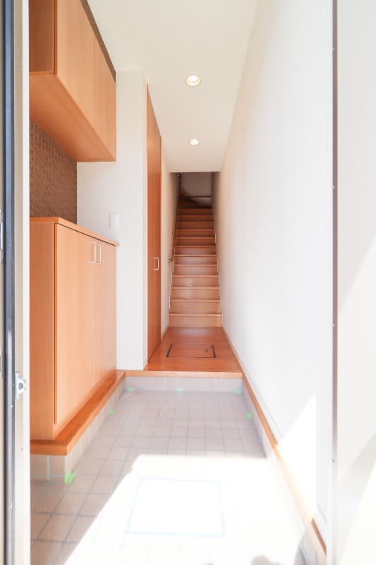 玄関　図面と現状に相違がある場合には現状を優先