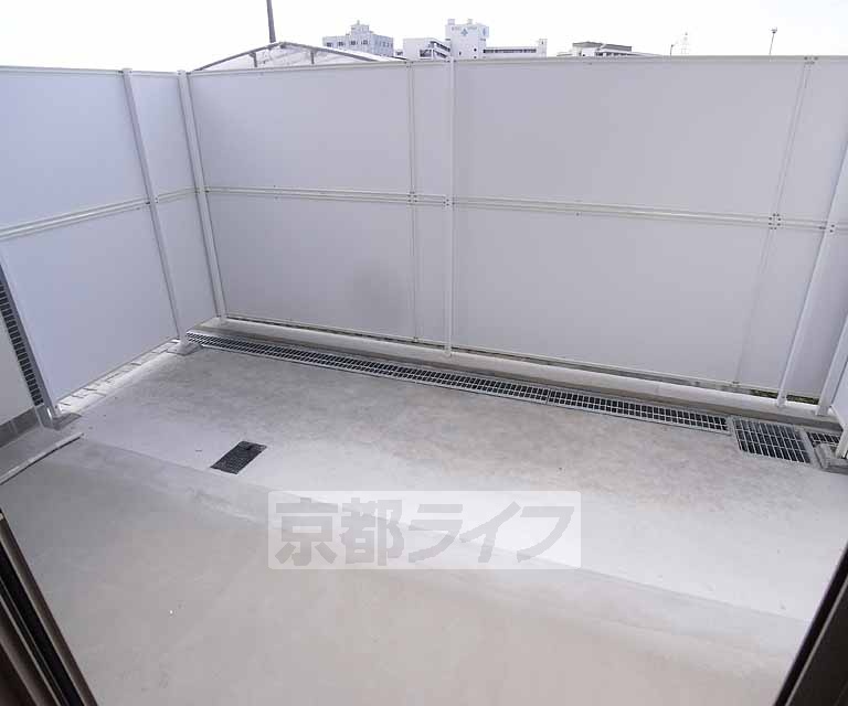 バルコニー　１階はテラスです。