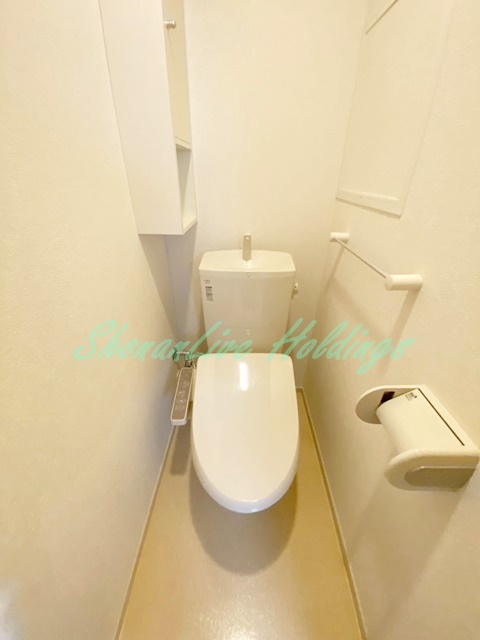 トイレ　清潔感のあるトイレです