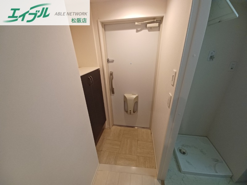 玄関　同型参考写真