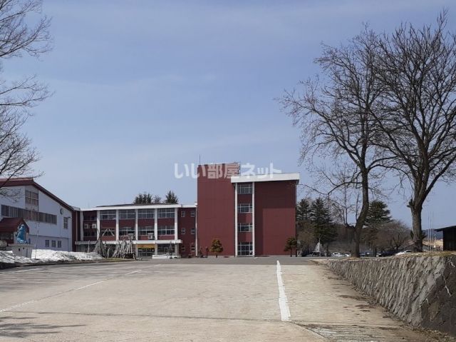 中学校　羽後町立羽後中学校（中学校）まで1020m